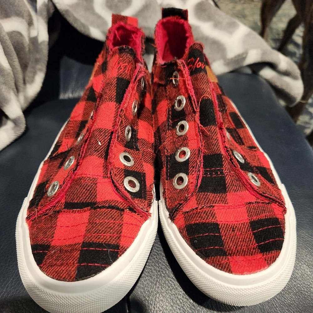 Blowfish Buffalo Plaid Malibu Canvas Sneakers Size 9 Worn Twice